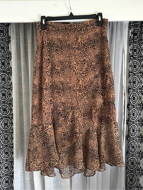 Leopard Print Ruffled Midi Skirt